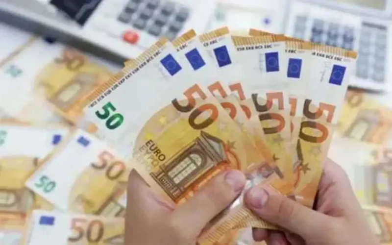 تباين أسعار اليورو داخل البنوك المصرية بين أعلى سعر للشراء وأفضل بيع